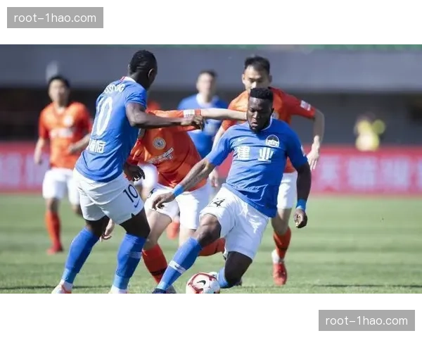 上海战术阵容稳固 古德温弗格双外援控场默契十足 上海战术阵容稳固 古德温弗格双外援控场默契十足